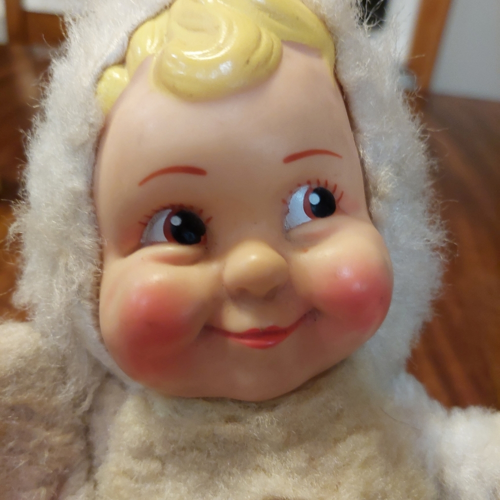 Ganz?? VTG Rubber Face Doll Plush Snow Baby White Rosy Cheeks Pom Pom Rare 15"